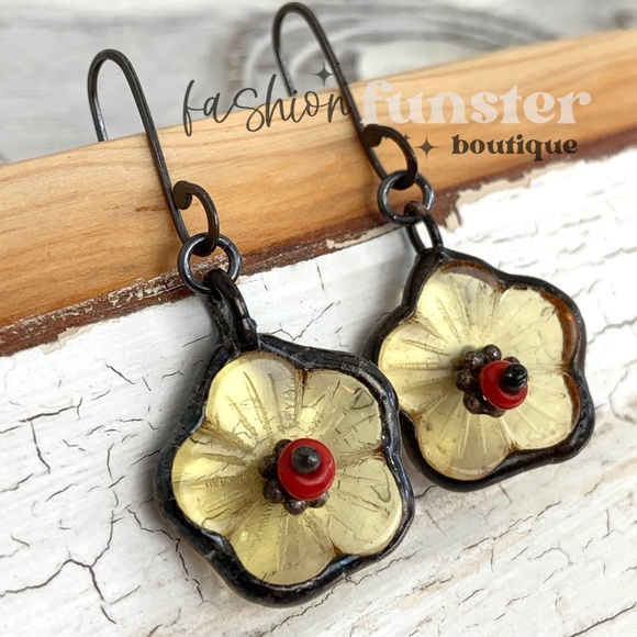 Handmade Soldered Antique Yellow Buttercup Flower Art Charm Dangle Drop Earrings - Picture 14 of 14